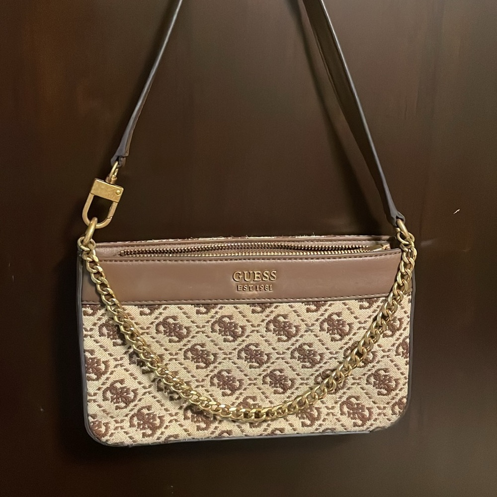GUESS Tan and Cream Shoulder Bag